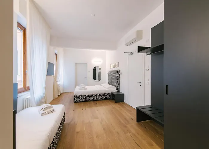 Πανσιόν Leoni