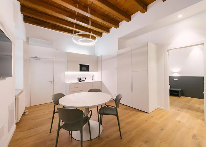 Πανσιόν Leoni